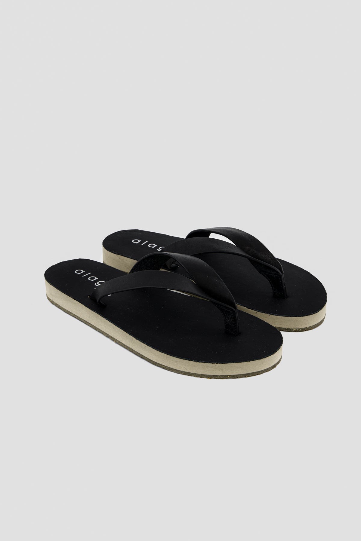 Aqua leather flip-flop