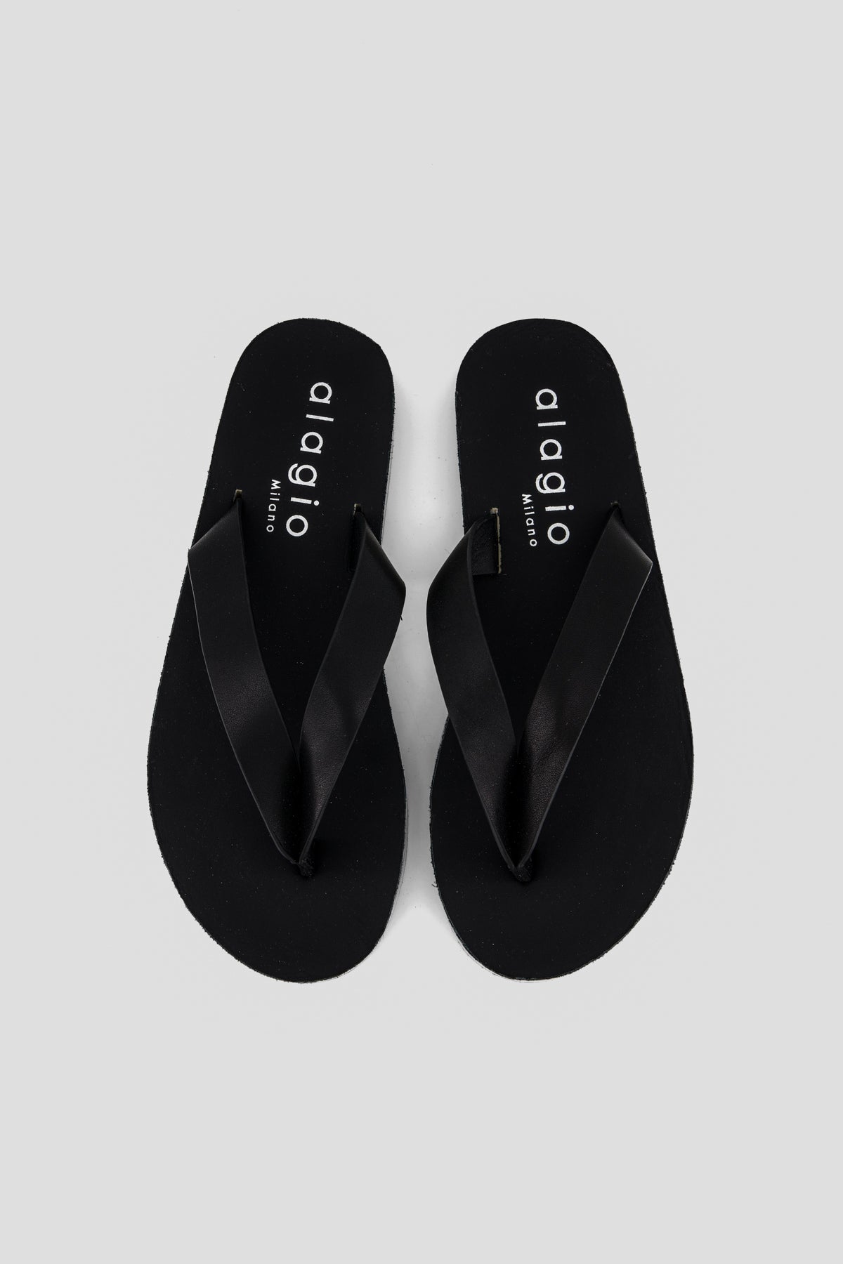 Aqua leather flip-flop