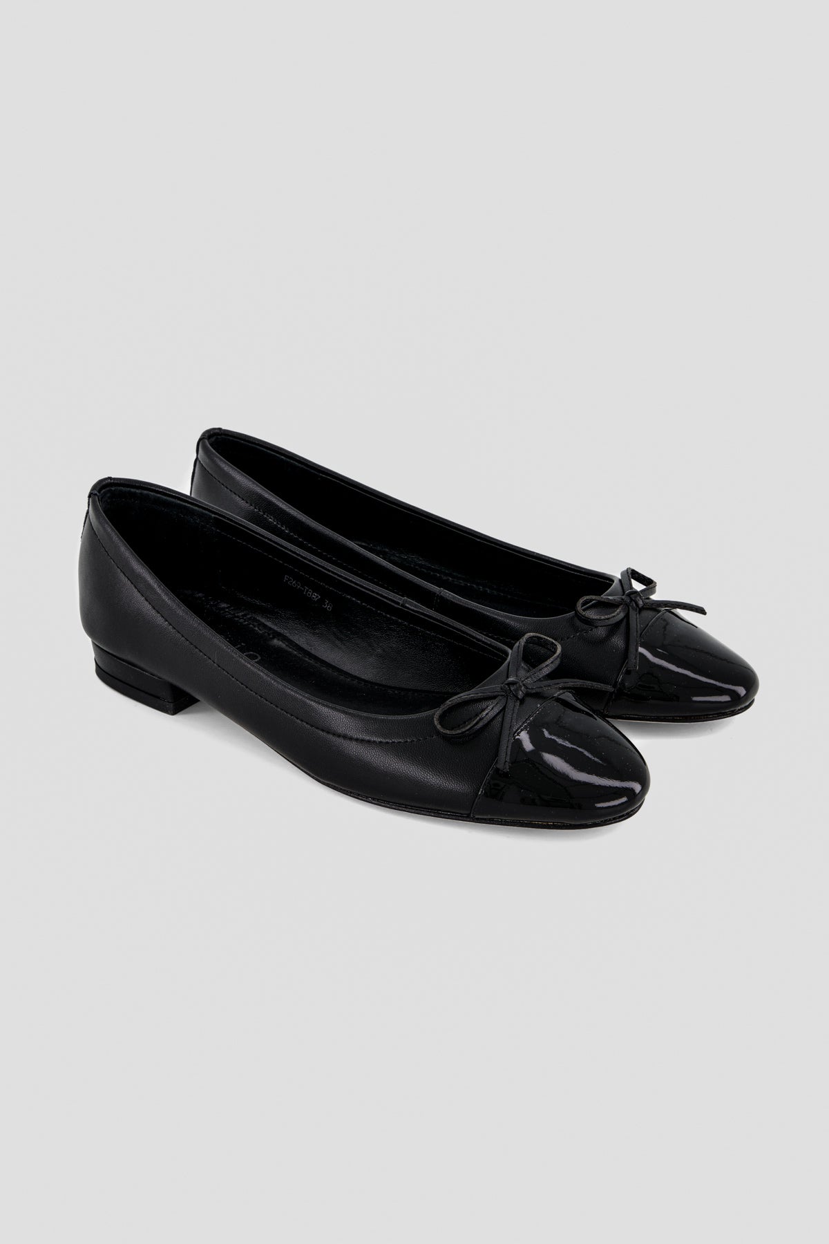 Ines leather ballerine