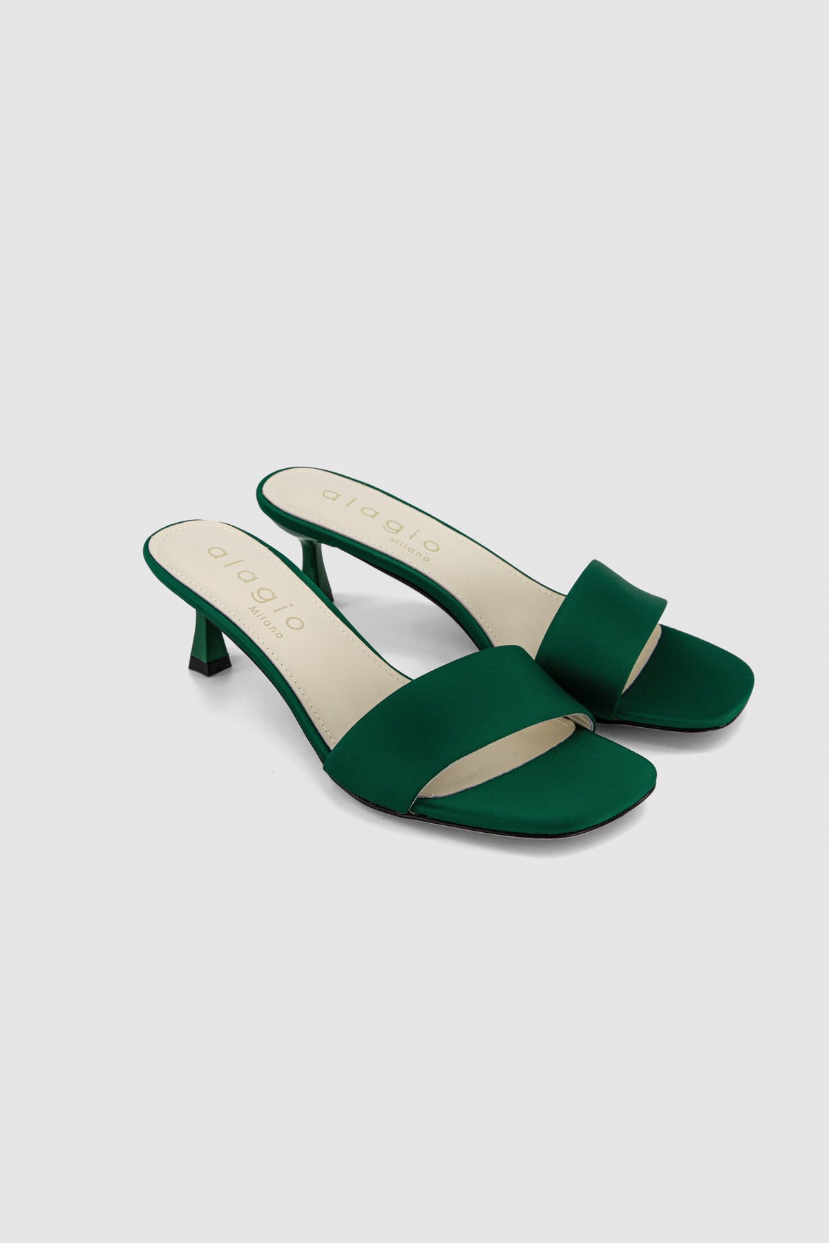 Sara satin mules