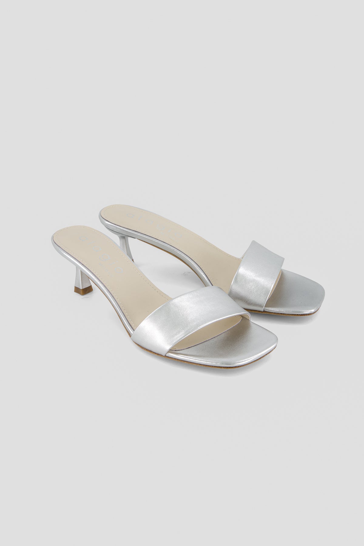 Sara leather mules